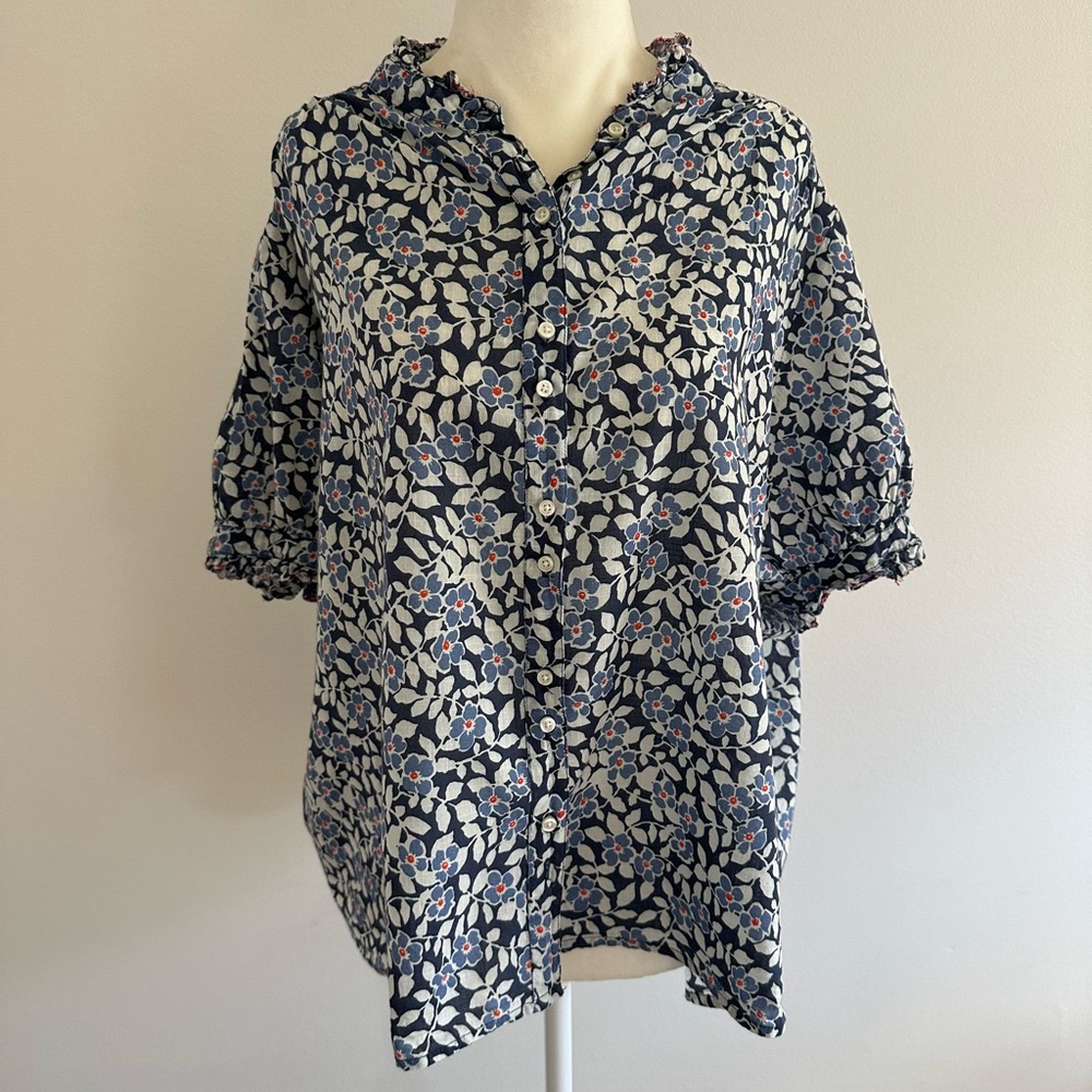 THE GREAT. Navy and White Floral Top